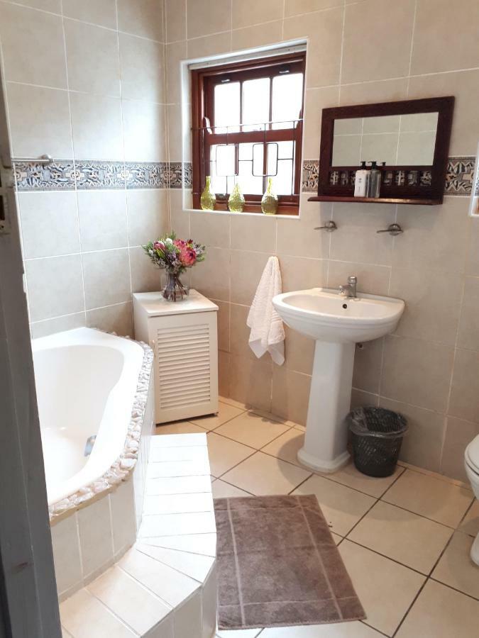 Knysna N2 Lodge Dış mekan fotoğraf